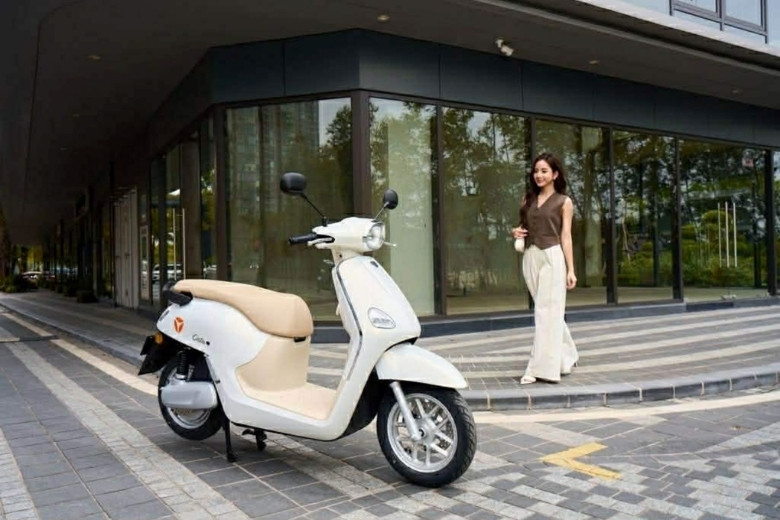 xe điện YADEA Osta ra mắt