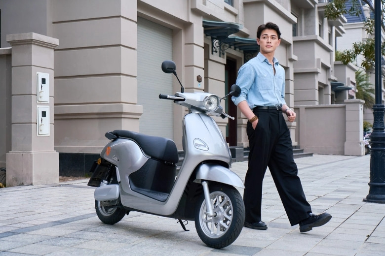 xe điện YADEA Osta ra mắt